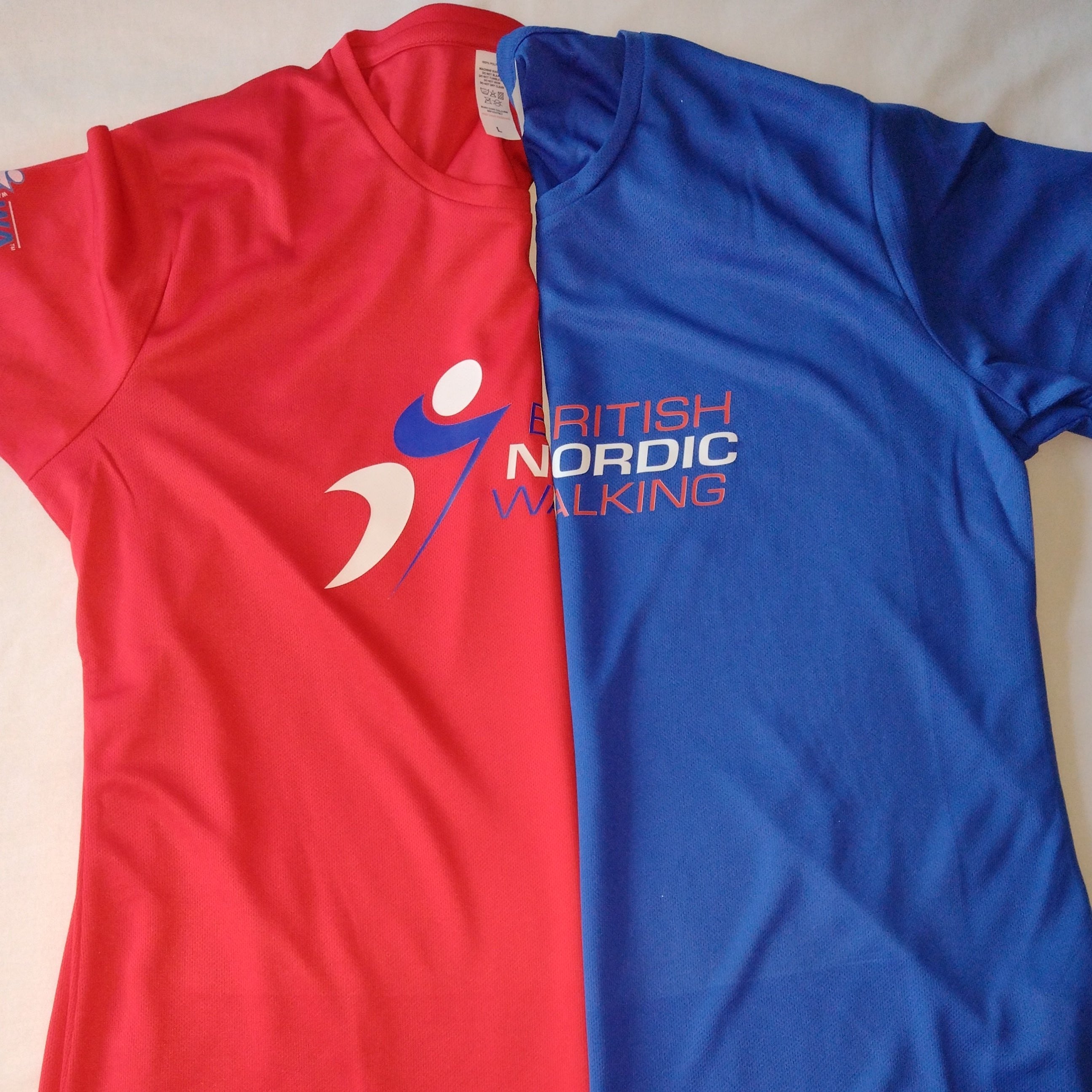 BNW T-shirt (red or blue)